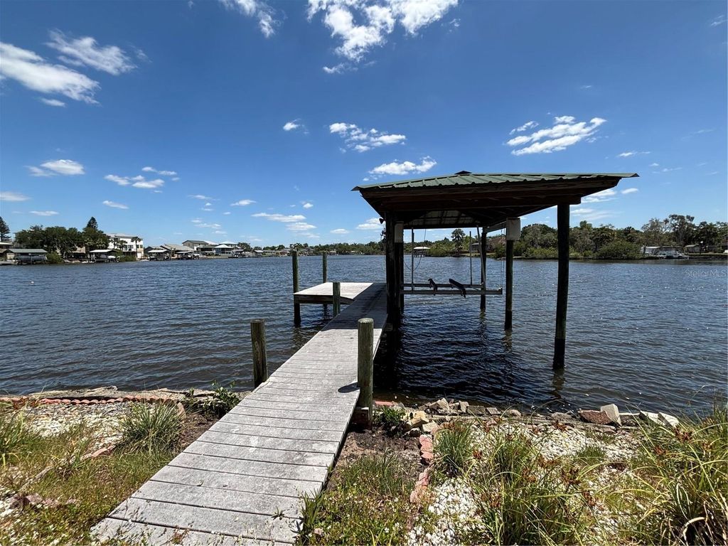 Photo of 9922 Alavista Drive, Gibsonton, FL 33534 (MLS # TB8500045)