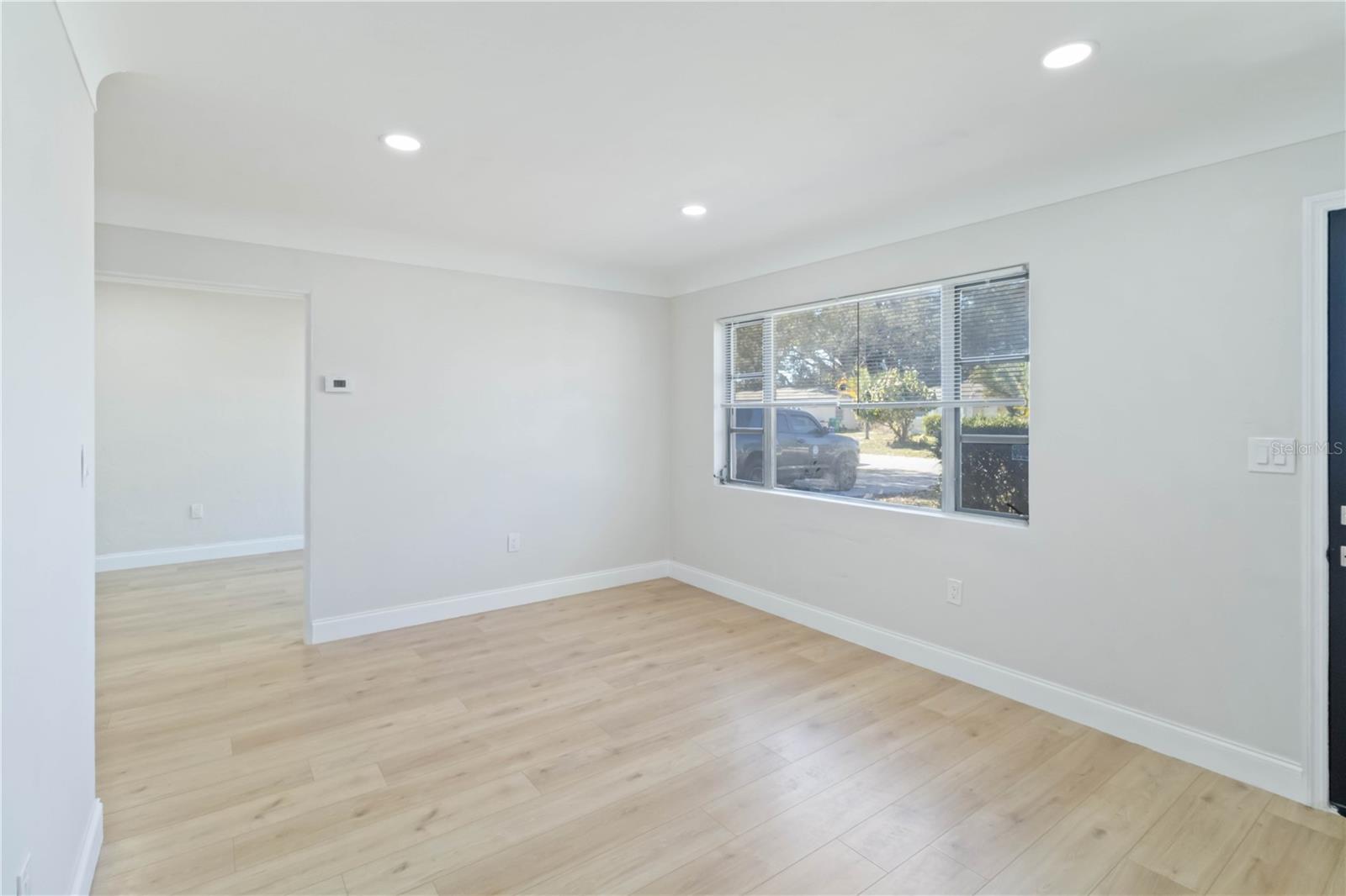 KENNETH CITY - Residential