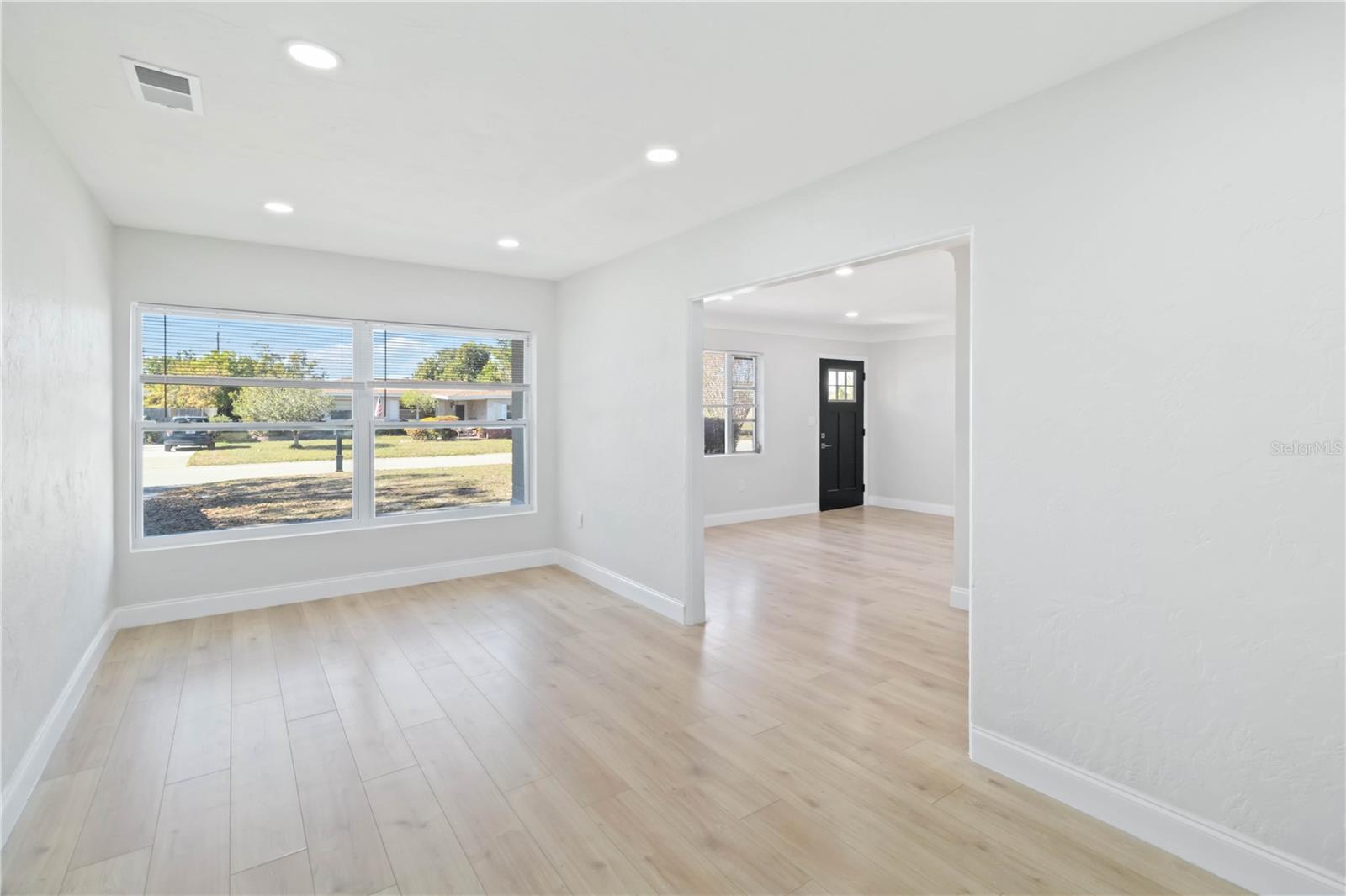 KENNETH CITY - Residential