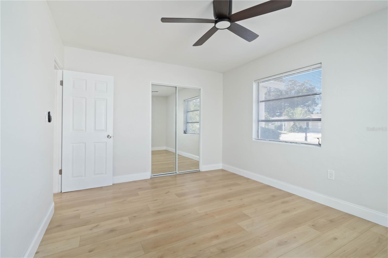 KENNETH CITY - Residential