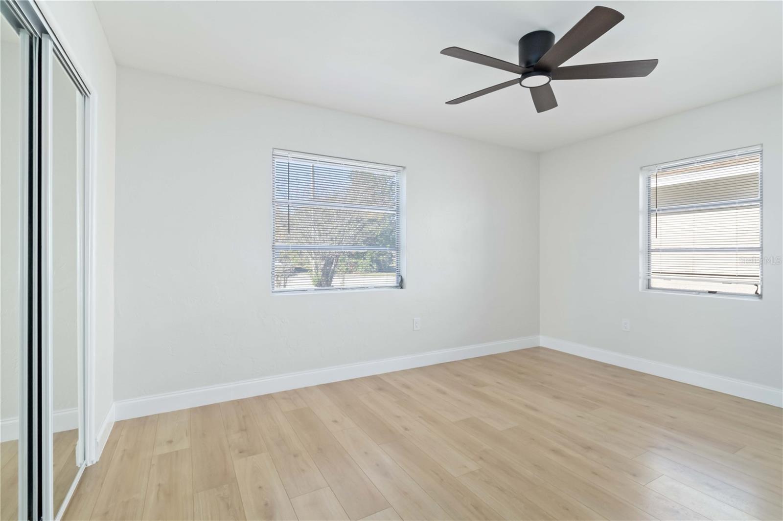 KENNETH CITY - Residential