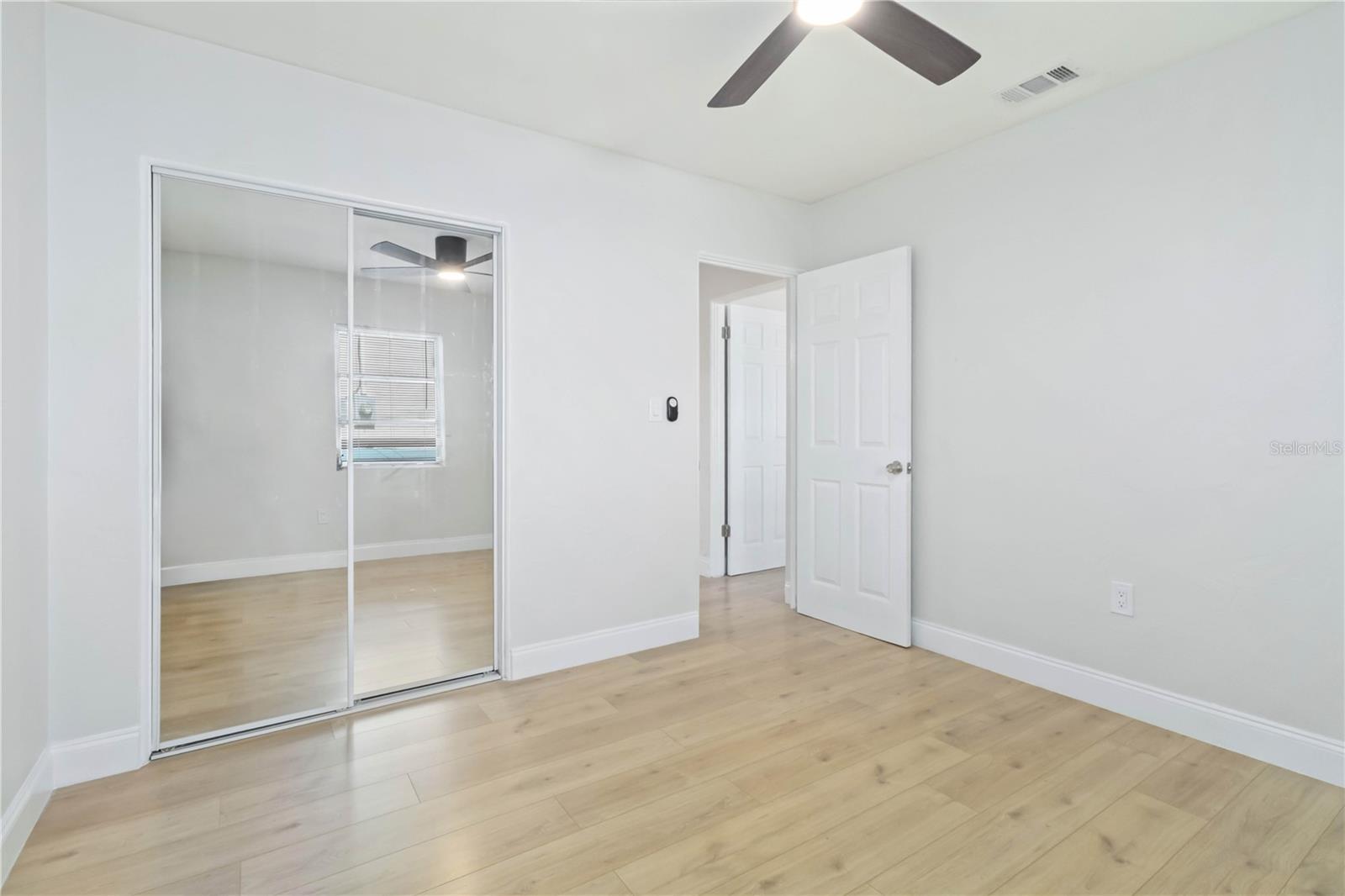 KENNETH CITY - Residential