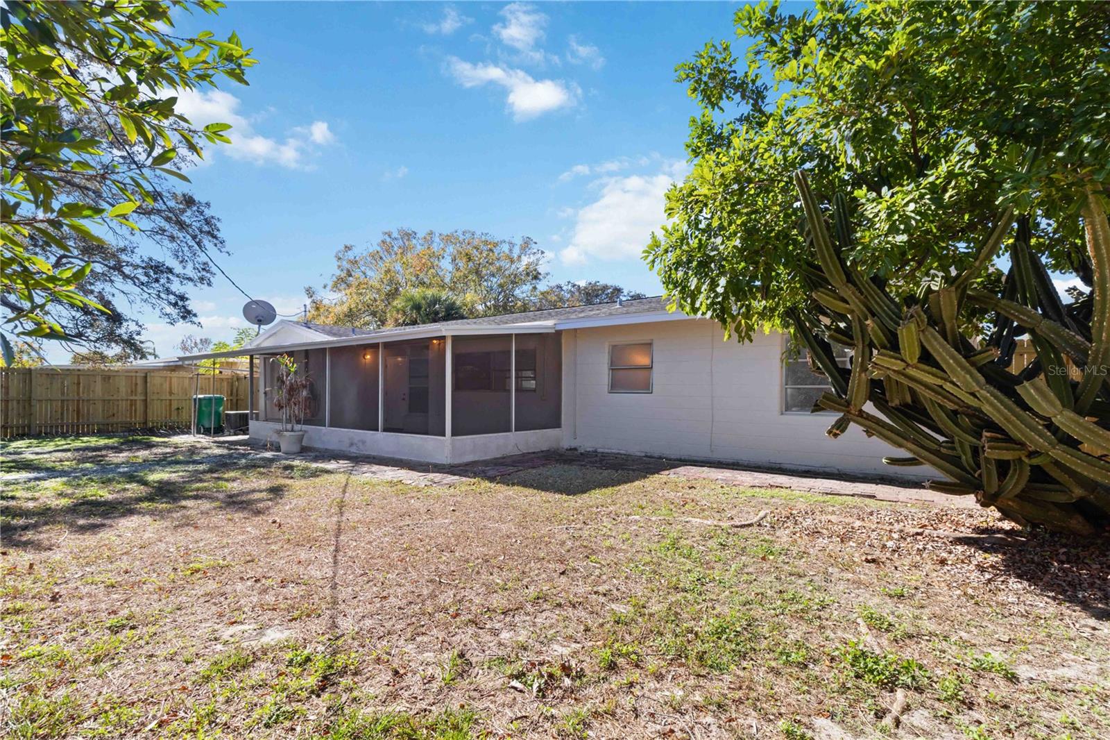 KENNETH CITY - Residential