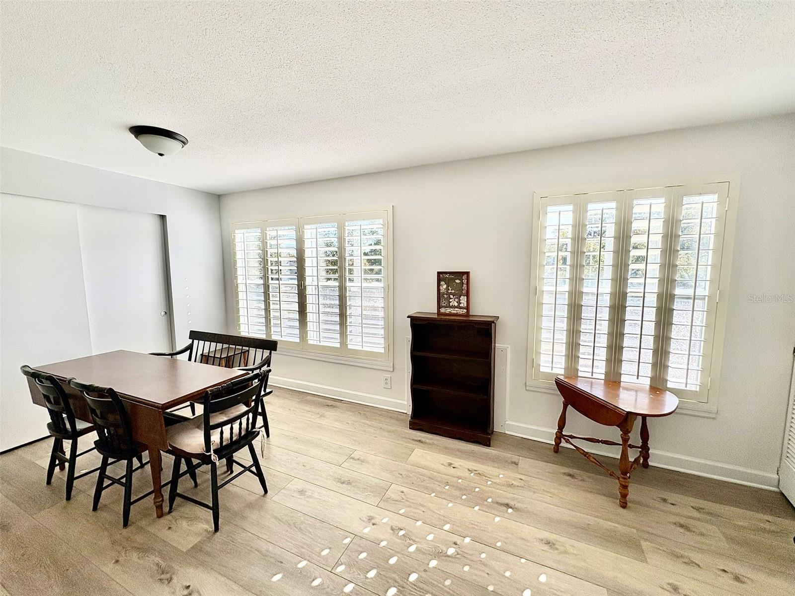 ON TOP OF THE WORLD - Residential