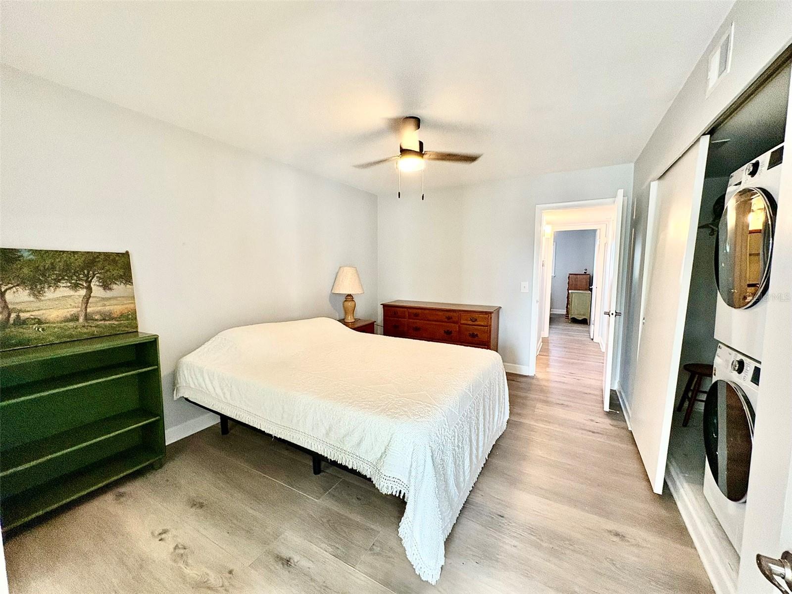 ON TOP OF THE WORLD - Residential