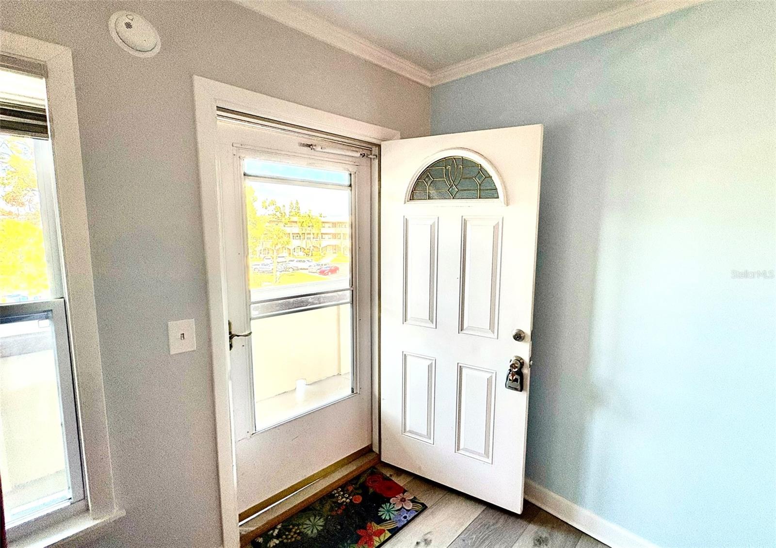 ON TOP OF THE WORLD - Residential