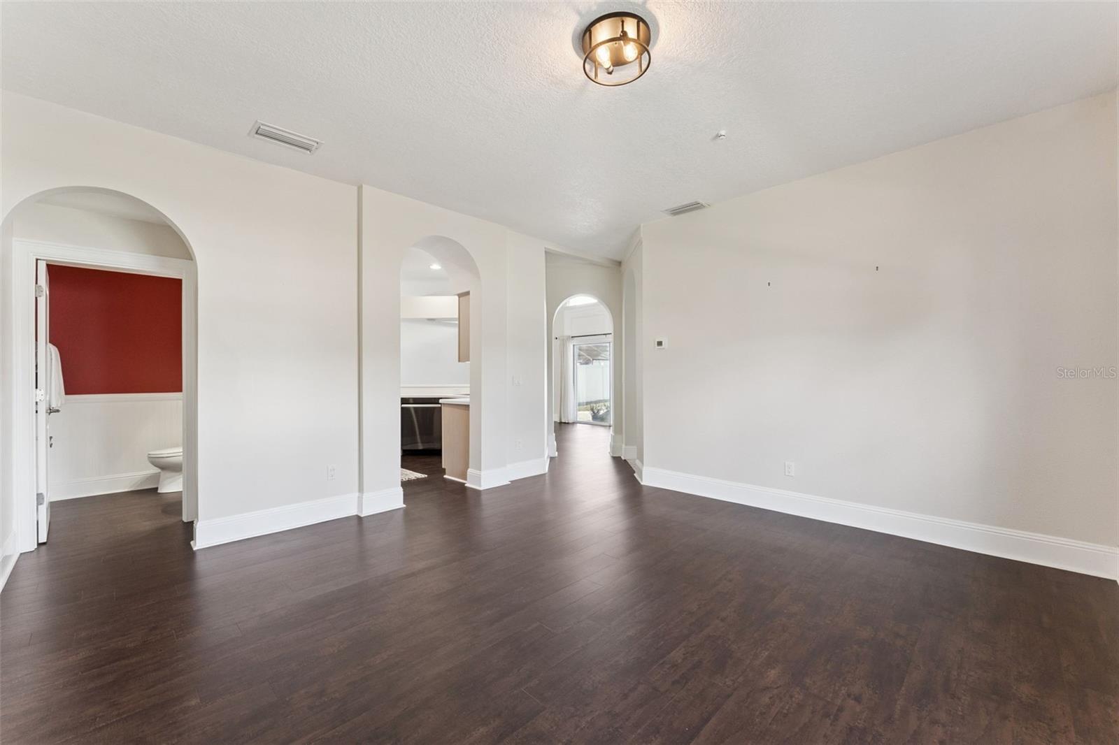 STONEYBROOK - Residential