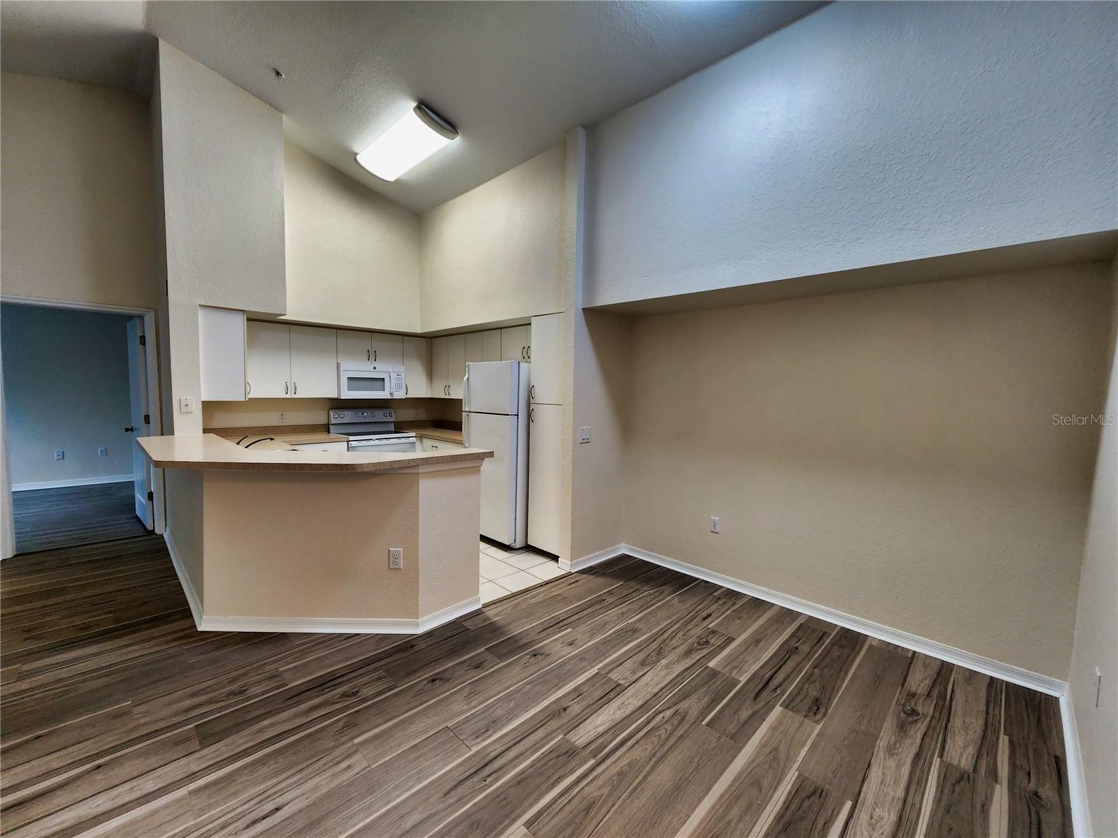 BELLA VILLINO IV - Residential Lease