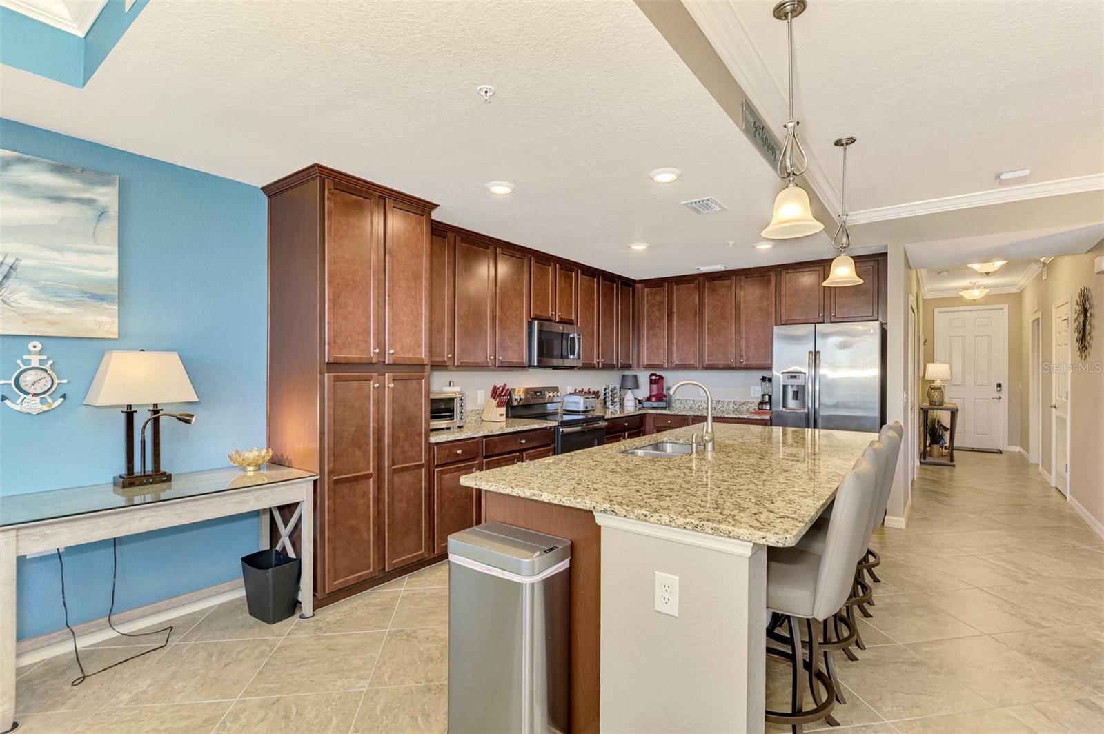 LAKEWOOD NATIONAL - Residential Lease