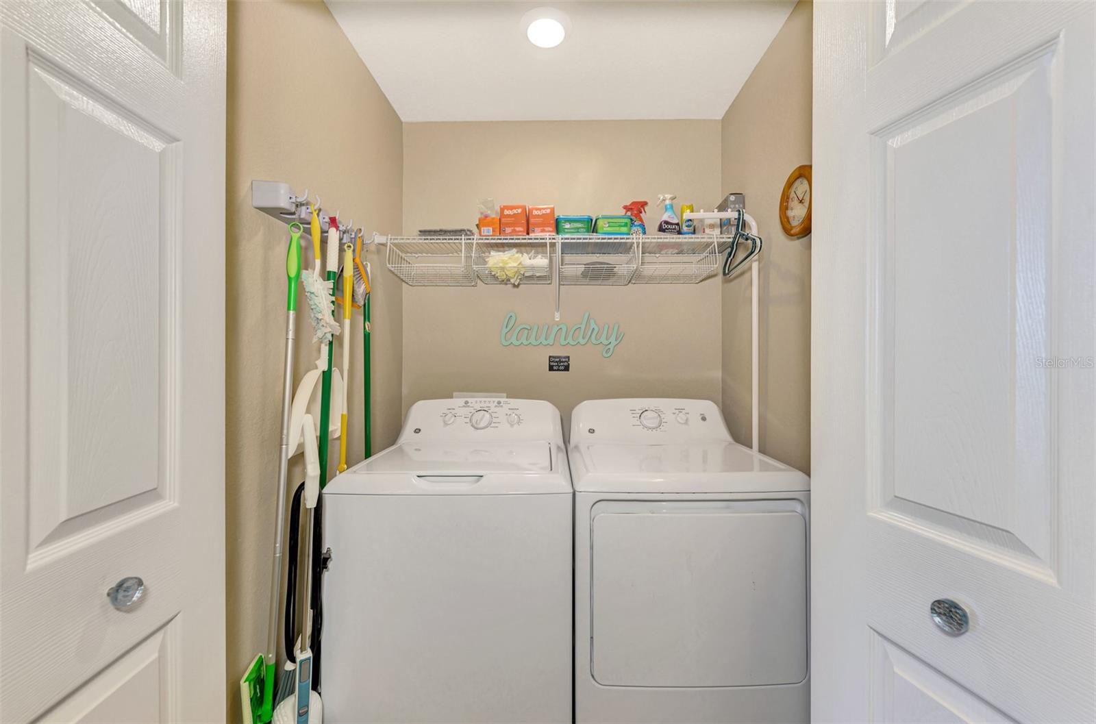 LAKEWOOD NATIONAL - Residential Lease