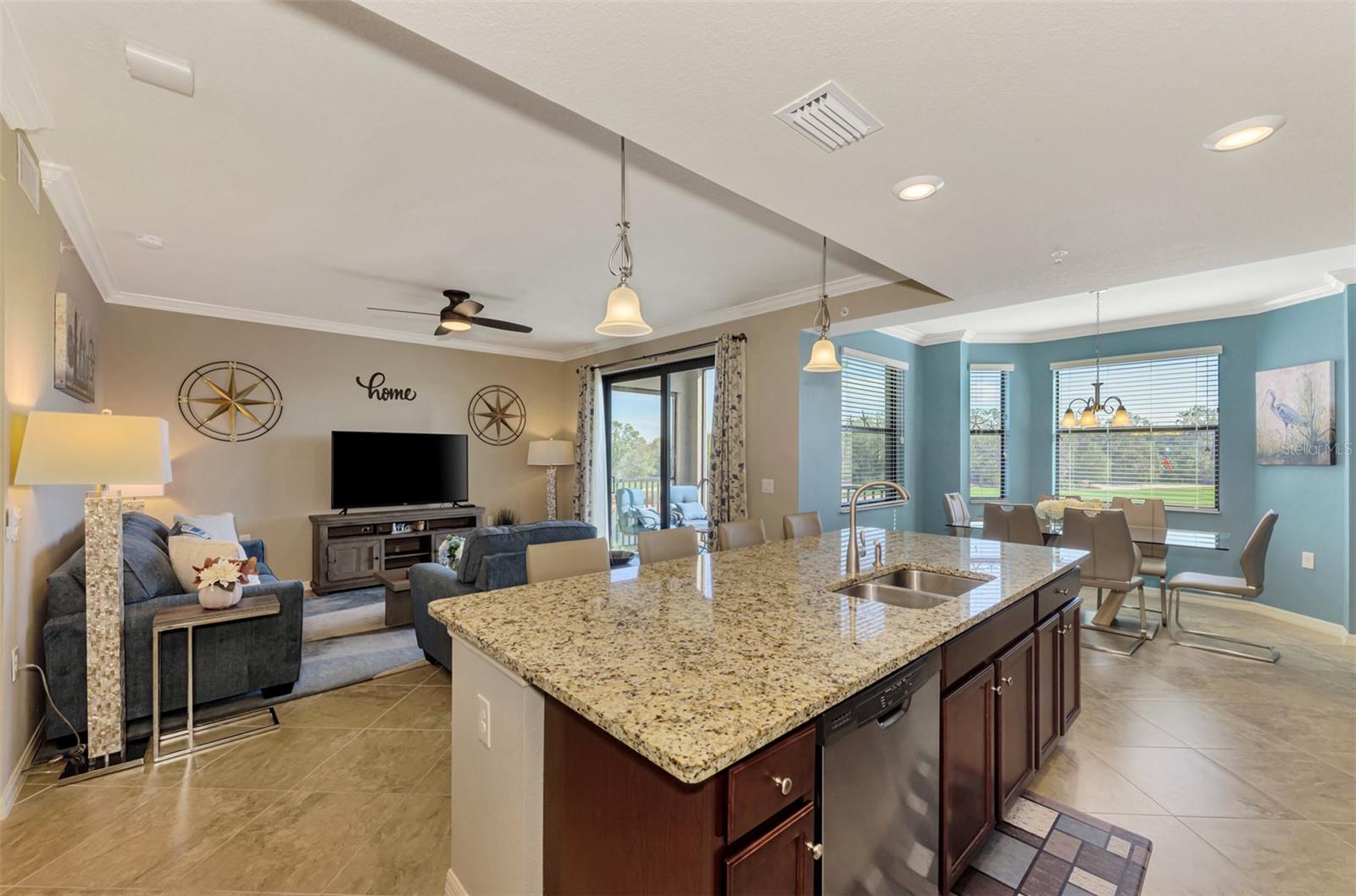 LAKEWOOD NATIONAL - Residential Lease