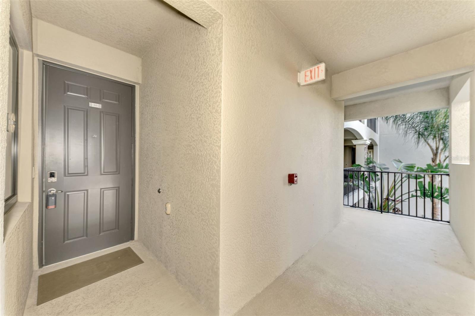 LAKEWOOD NATIONAL - Residential Lease