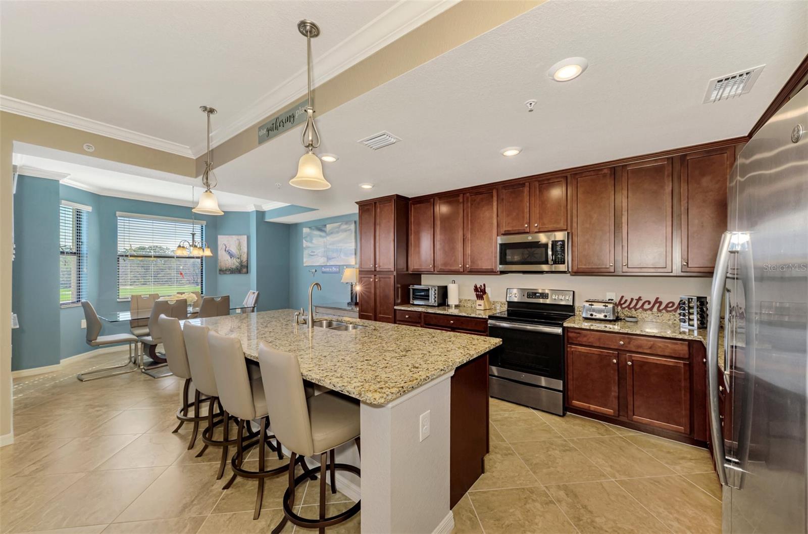 LAKEWOOD NATIONAL - Residential Lease