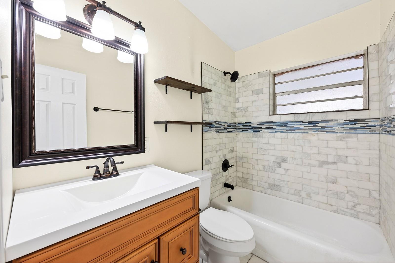 CONDEL GARDENS - Residential