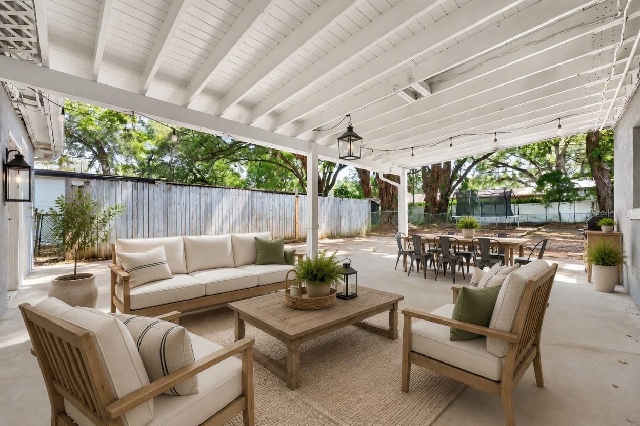 CONDEL GARDENS - Residential