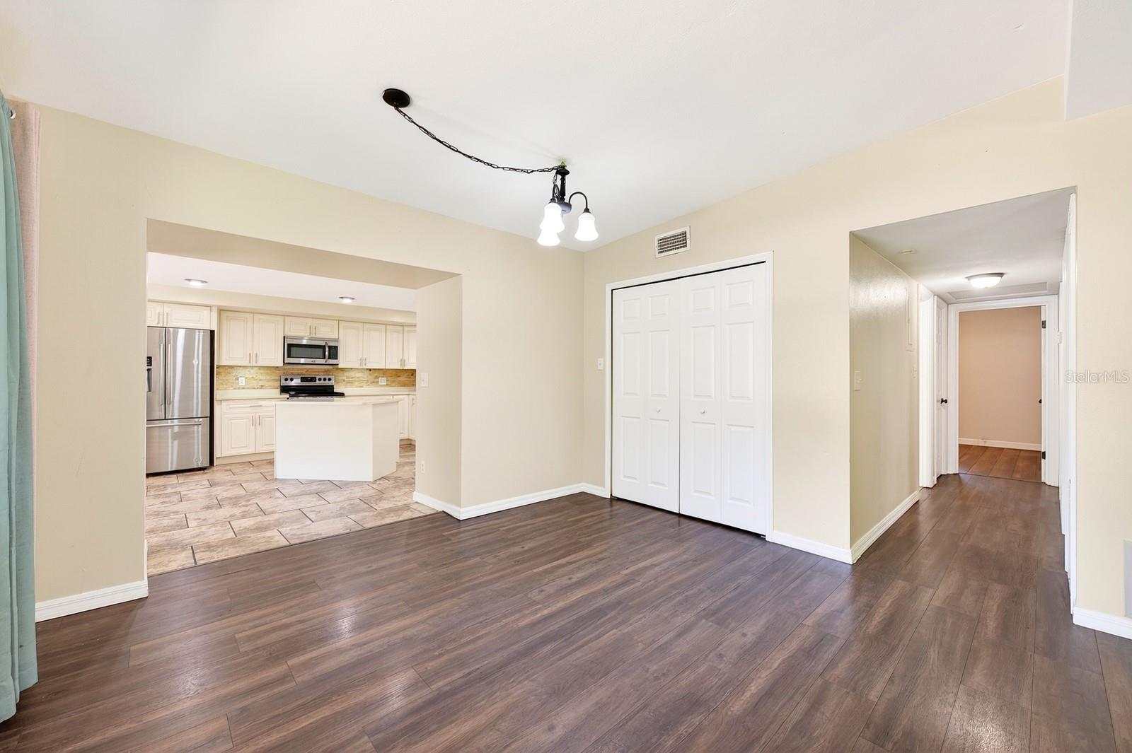 CONDEL GARDENS - Residential