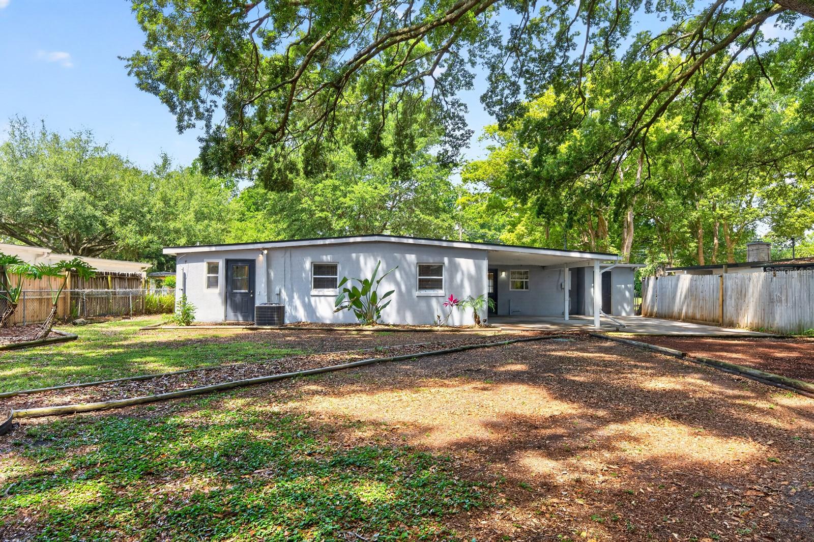 CONDEL GARDENS - Residential
