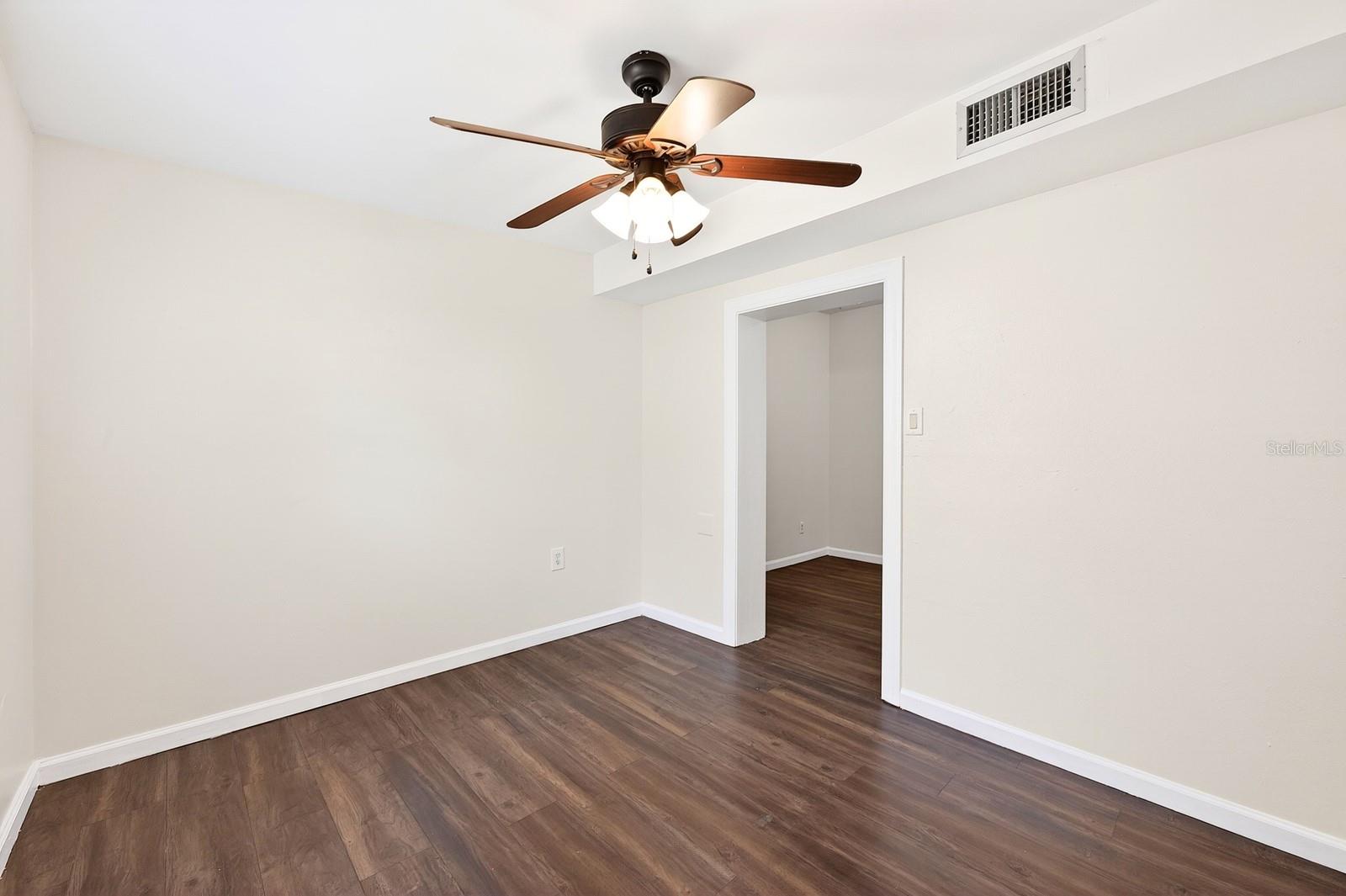 CONDEL GARDENS - Residential