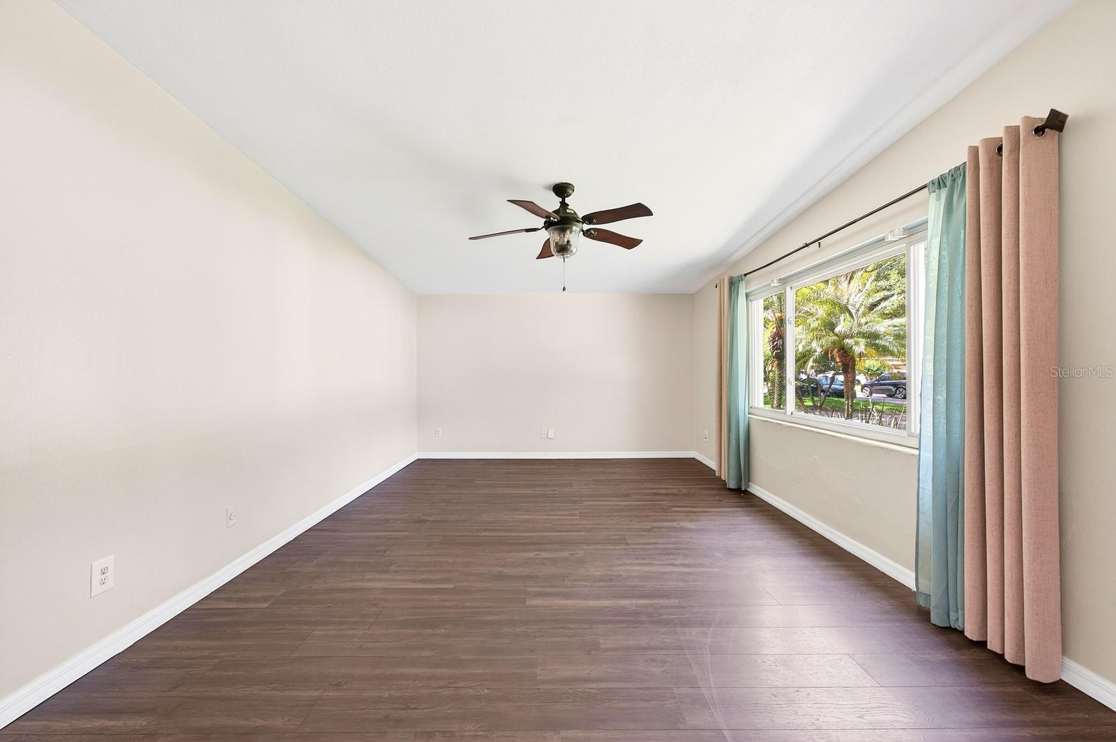 CONDEL GARDENS - Residential