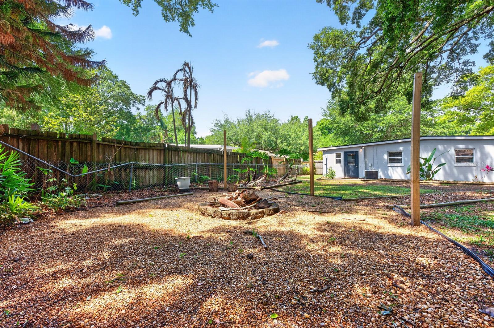 CONDEL GARDENS - Residential