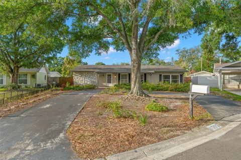 Photo of 1205 Branda Vista Drive, Brandon, FL 33510 (MLS # TB8512736)