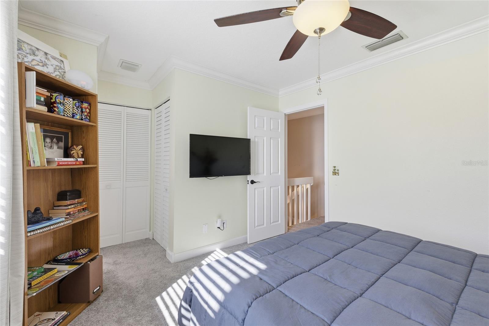 EAST LAKE WOODLANDS WOODS LANDING TWNHMS - Residential