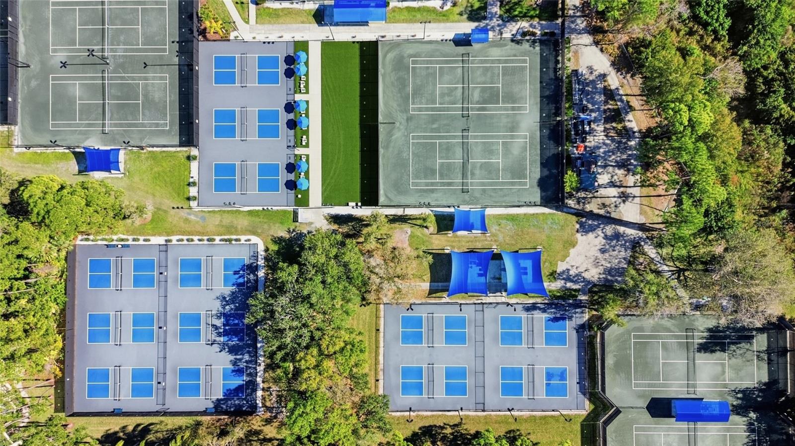 EAST LAKE WOODLANDS WOODS LANDING TWNHMS - Residential