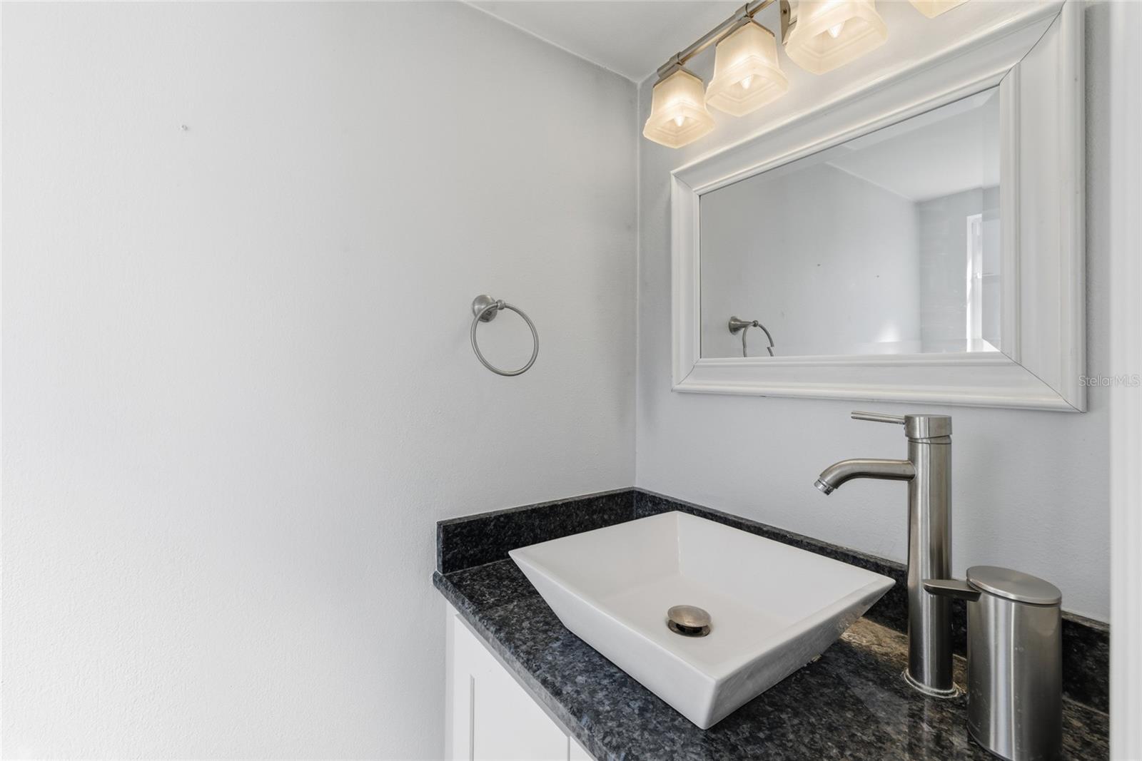 EAST LAKE WOODLANDS WOODS LANDING TWNHMS - Residential