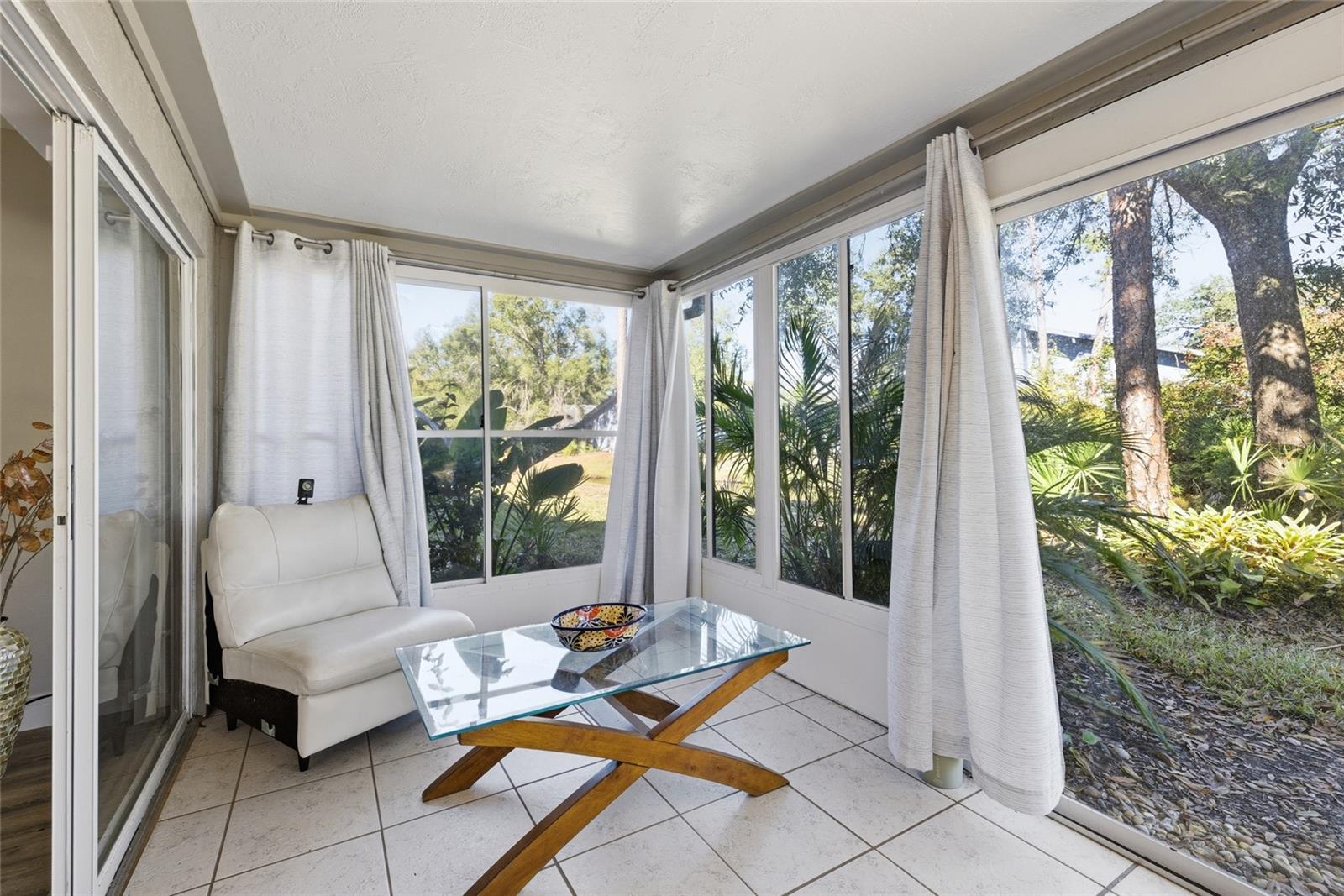 EAST LAKE WOODLANDS WOODS LANDING TWNHMS - Residential