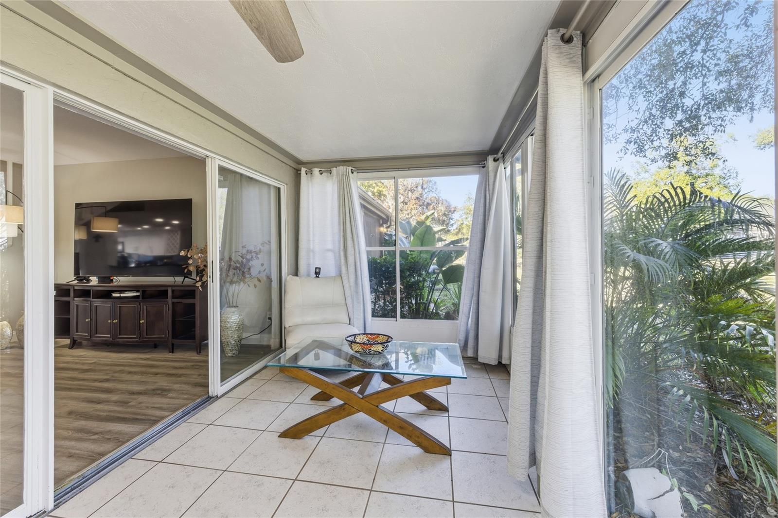 EAST LAKE WOODLANDS WOODS LANDING TWNHMS - Residential