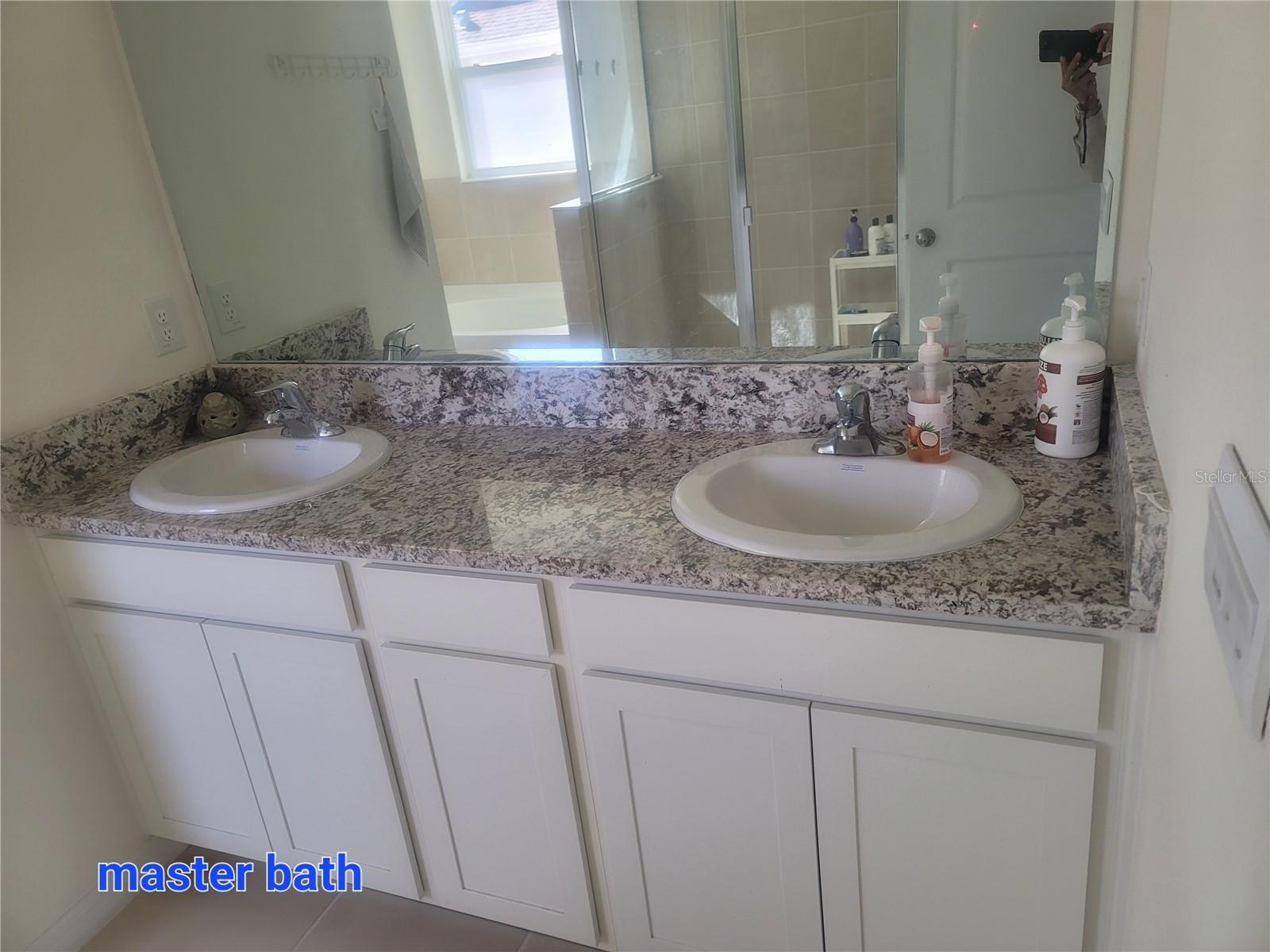 SILVERADO RANCH - Residential