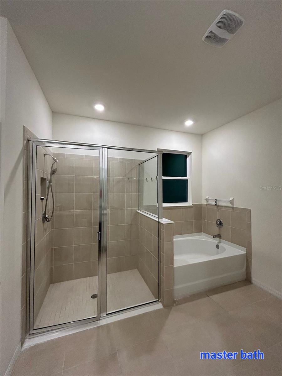 SILVERADO RANCH - Residential