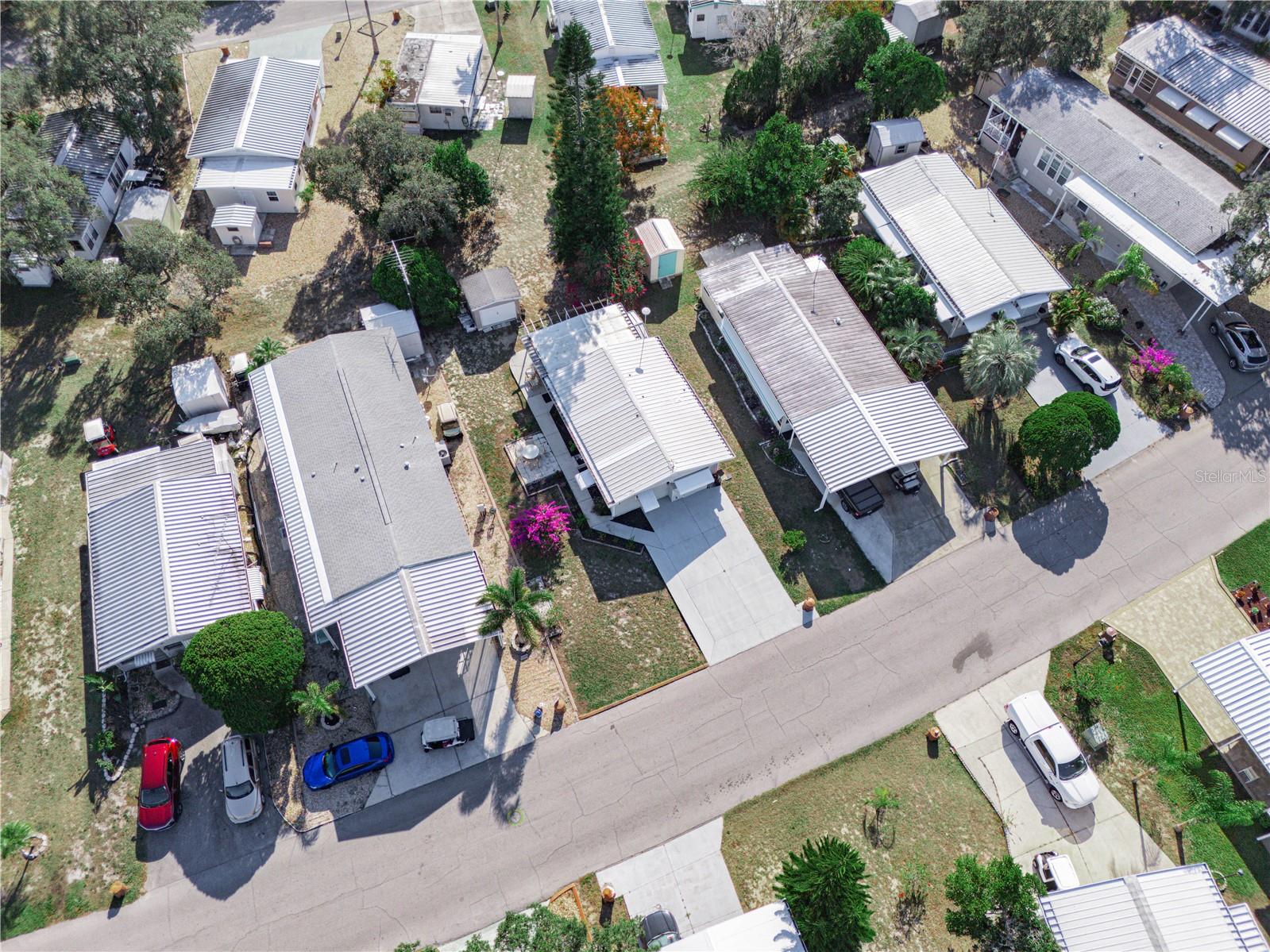 SADDLEBAG LAKE - Residential