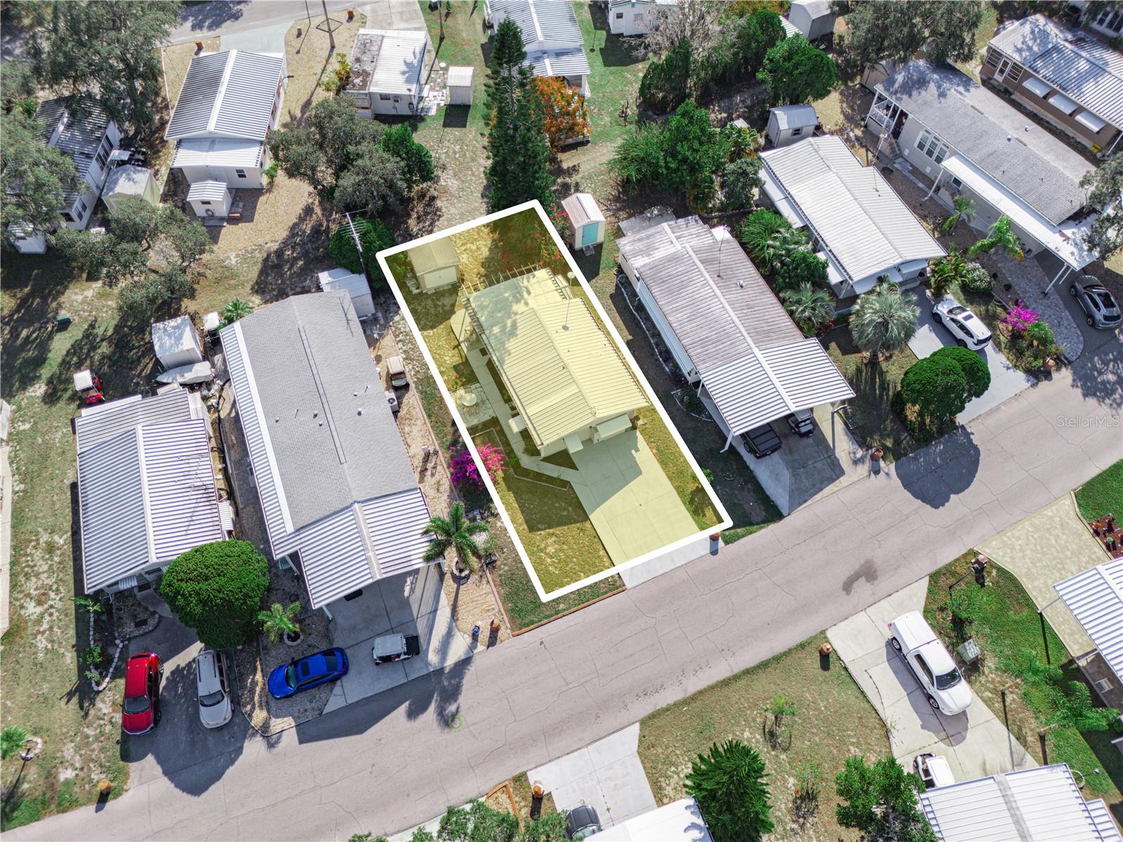 SADDLEBAG LAKE - Residential