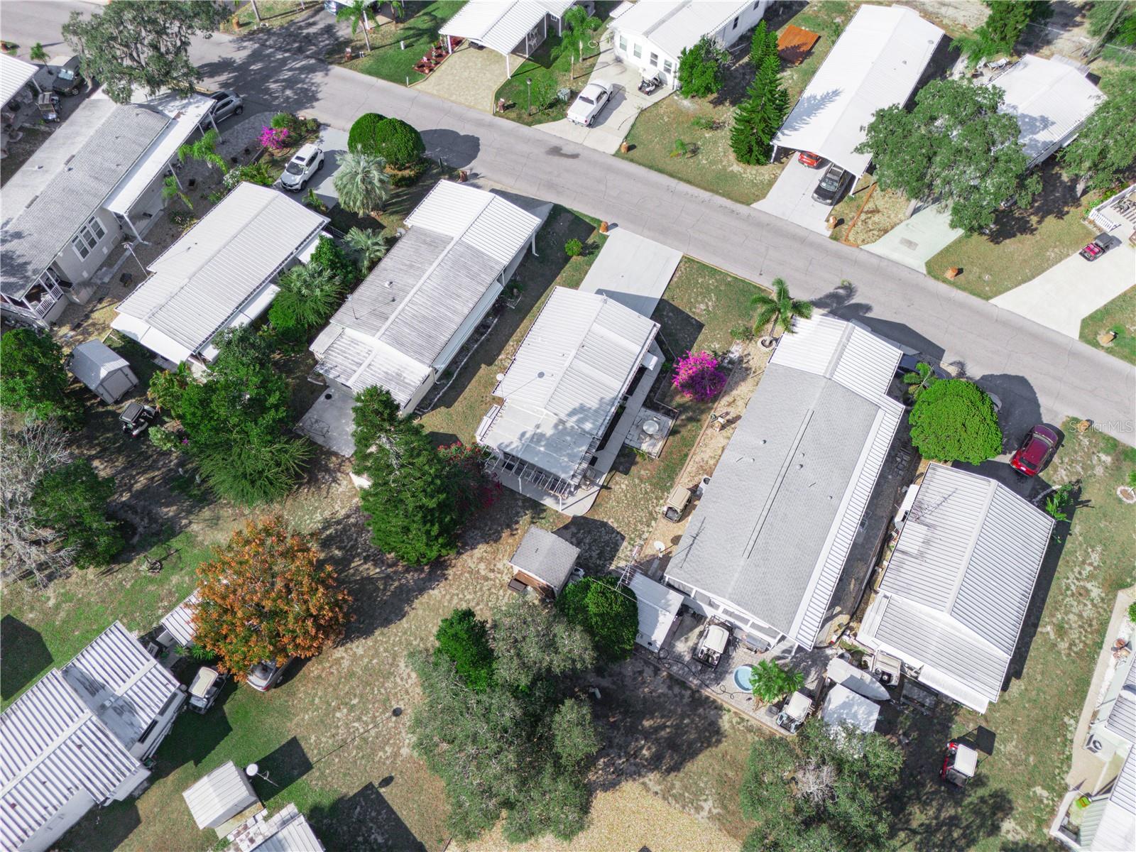 SADDLEBAG LAKE - Residential