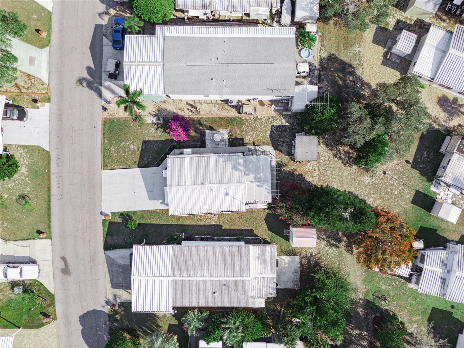 SADDLEBAG LAKE - Residential