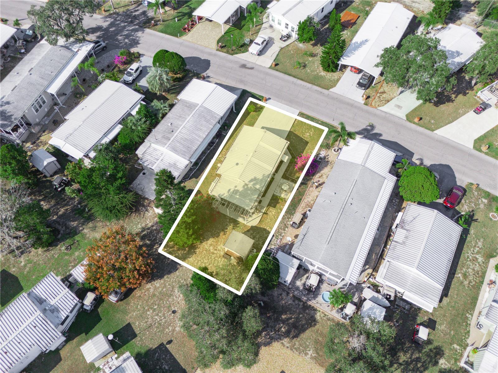 SADDLEBAG LAKE - Residential