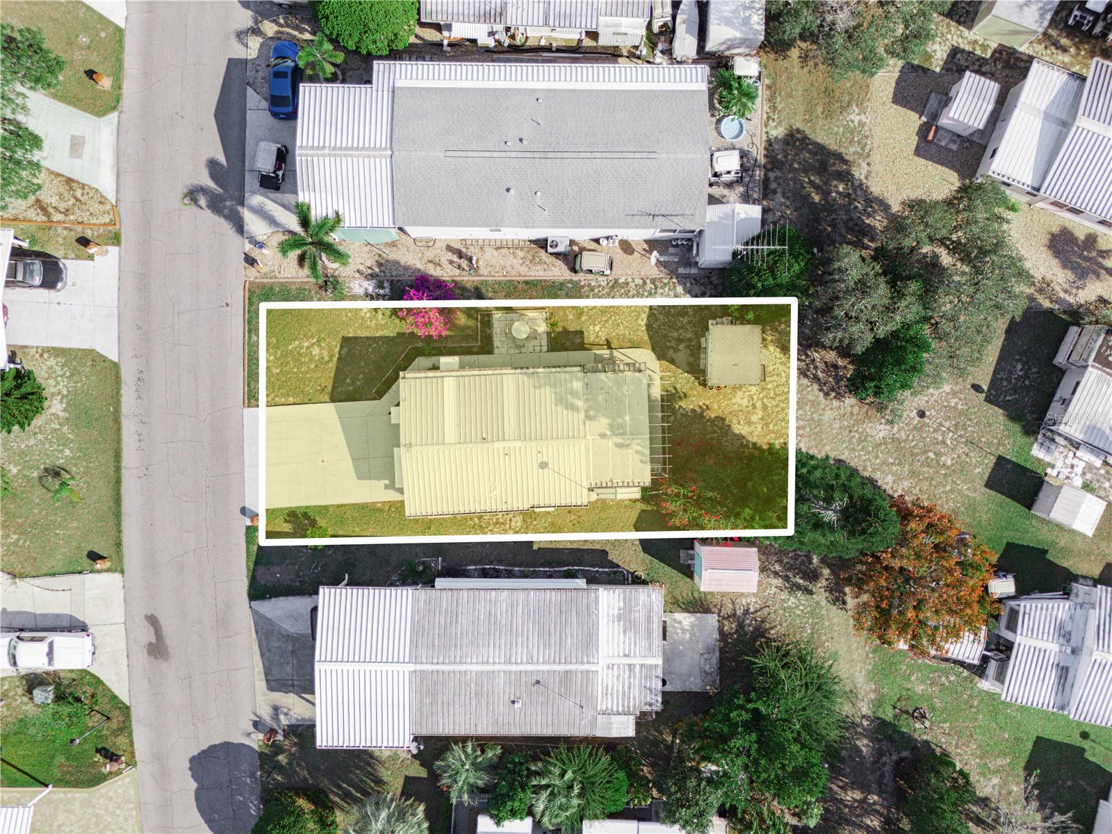 SADDLEBAG LAKE - Residential