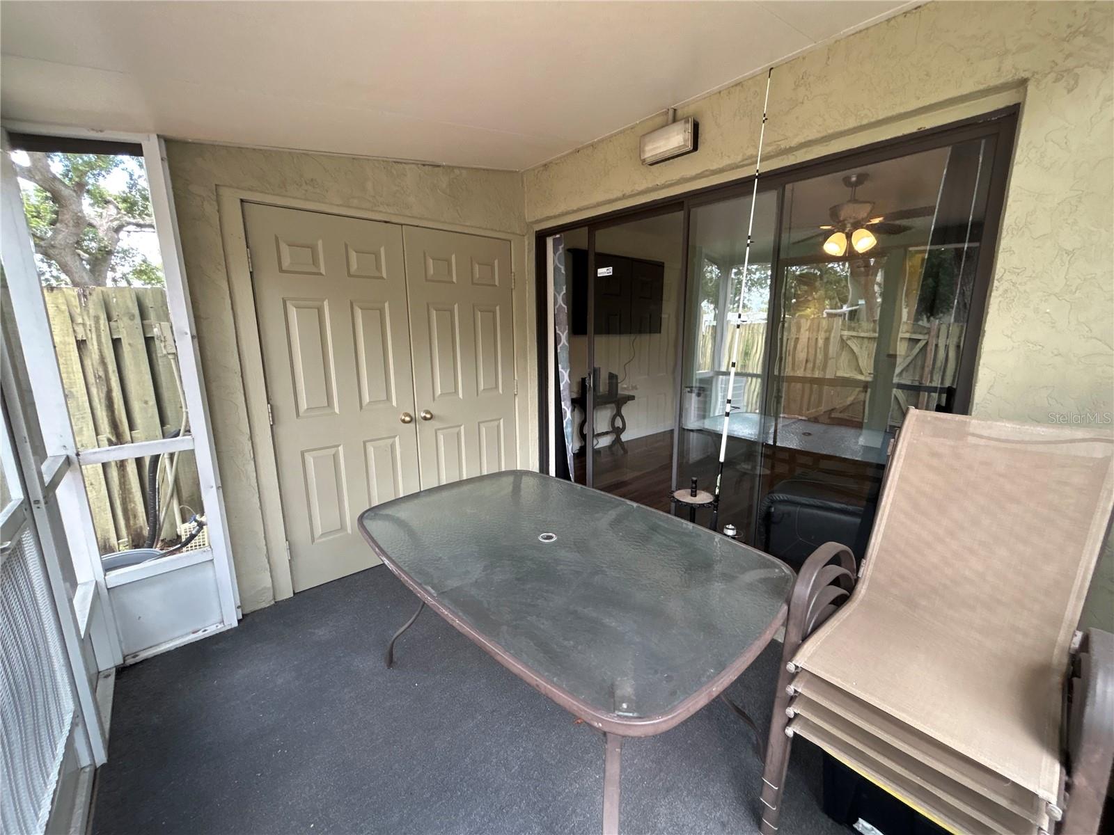 GRAND OAKS - Residential Lease