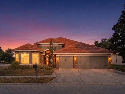 Photo of 11530 Oyster Bay Circle, New Port Richey, FL 34654 (MLS # TB8519885)