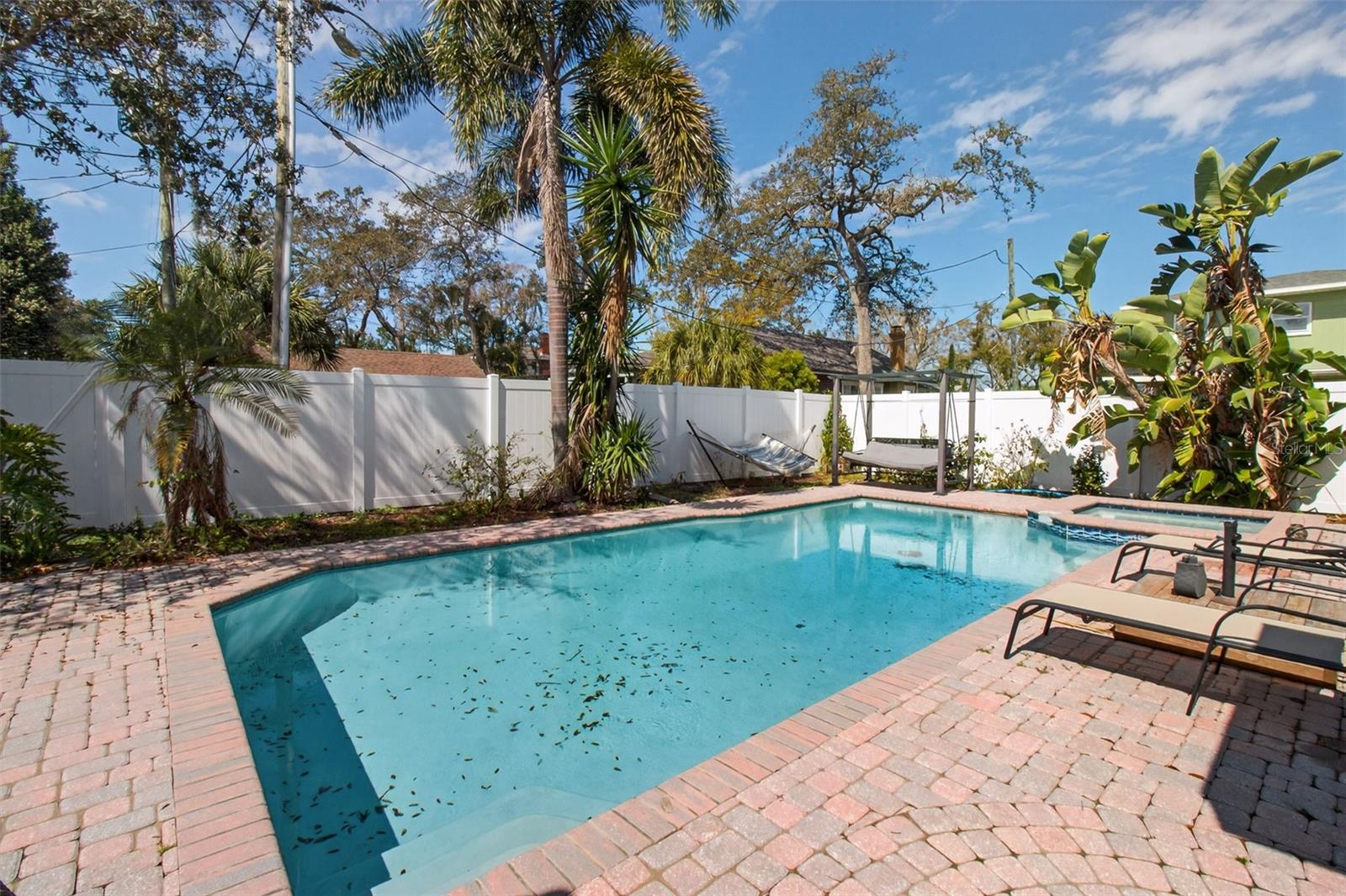 OAK RIDGE - Residential