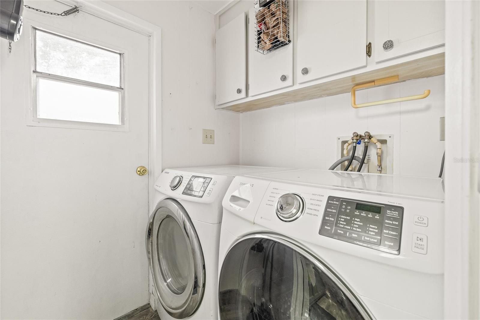 FOXWOOD LAKE ESTATES PH 01 - Residential