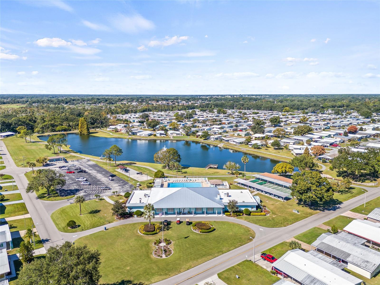 FOXWOOD LAKE ESTATES PH 01 - Residential