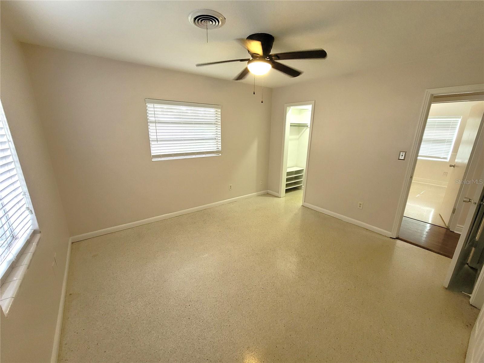 LAKEWOOD SHORES 1ST ADD - Residential Lease