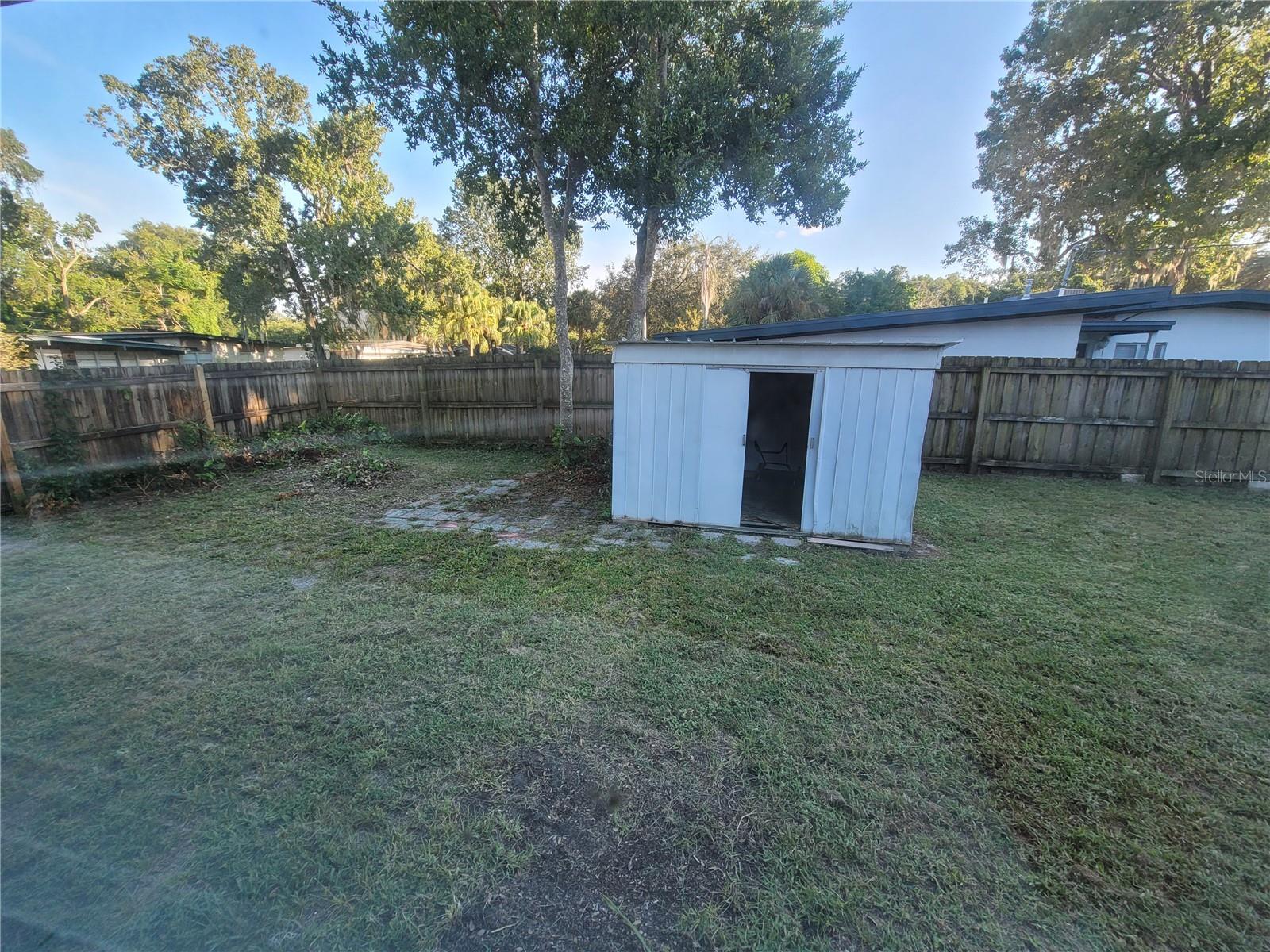 LAKEWOOD SHORES 1ST ADD - Residential Lease