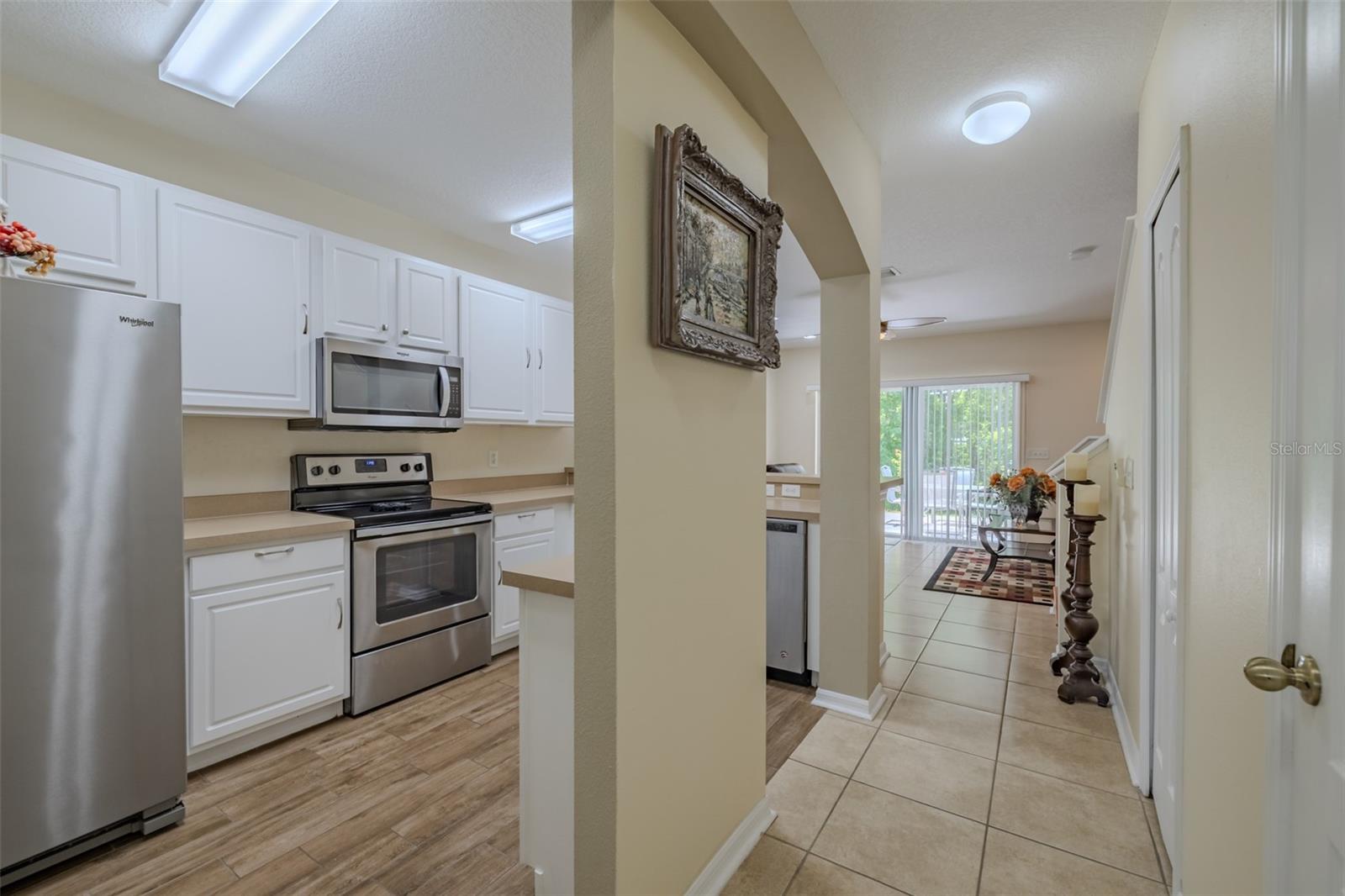 FISHHAWK RANCH TWNHMS PH - Residential
