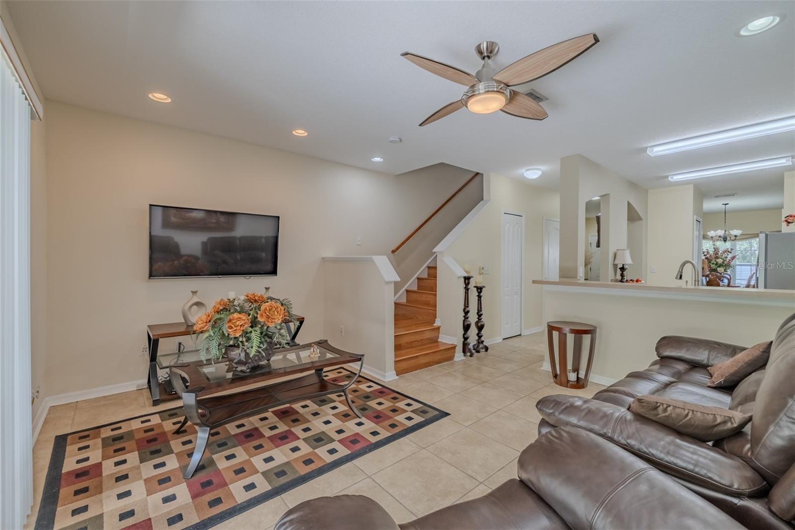 FISHHAWK RANCH TWNHMS PH - Residential