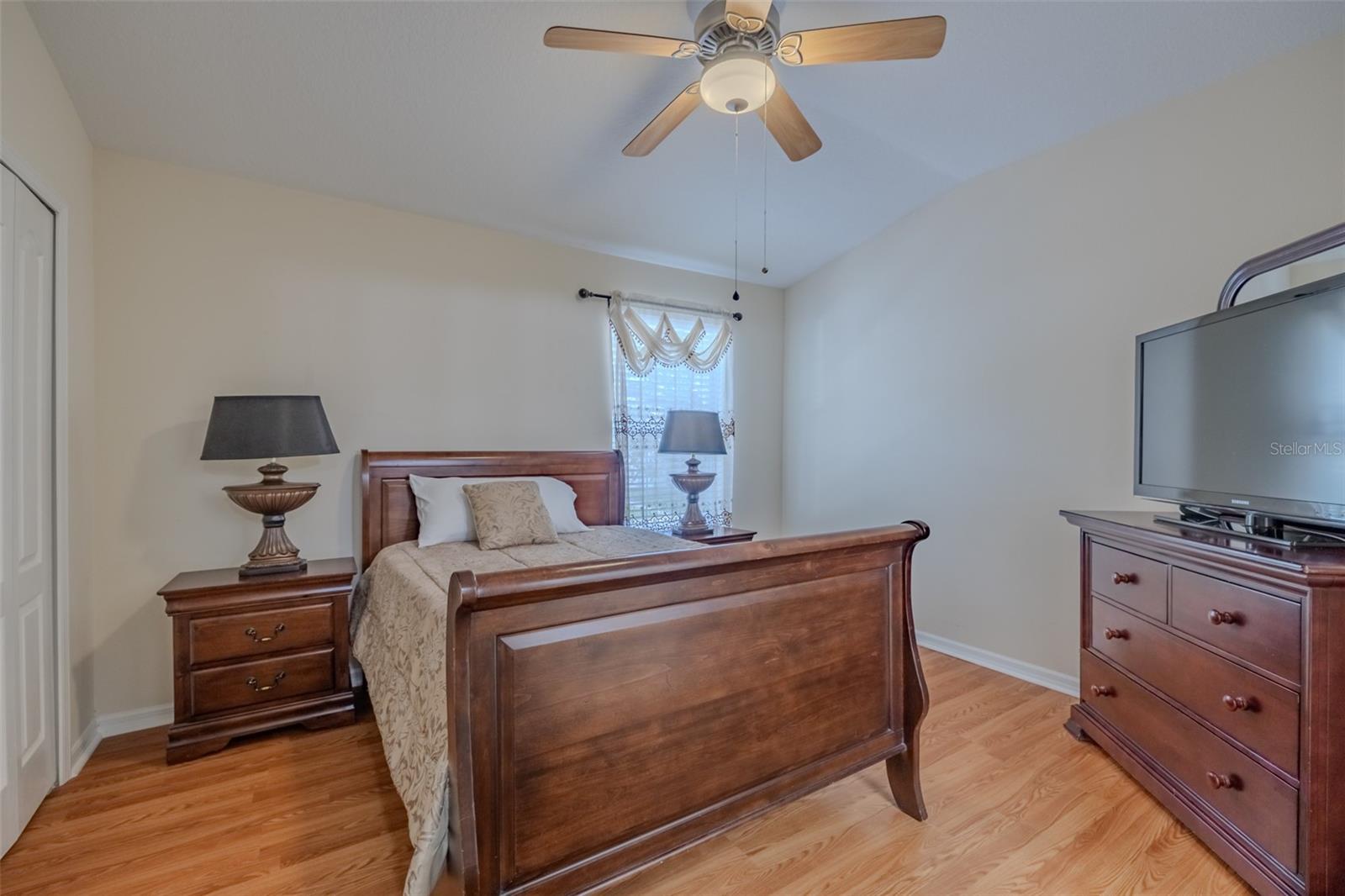 FISHHAWK RANCH TWNHMS PH - Residential