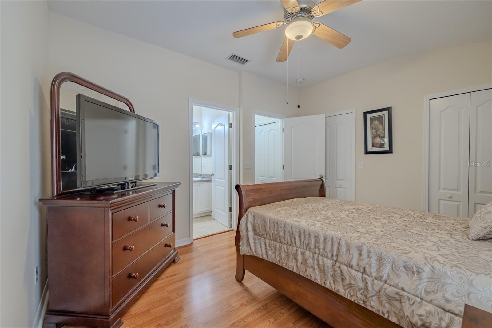 FISHHAWK RANCH TWNHMS PH - Residential