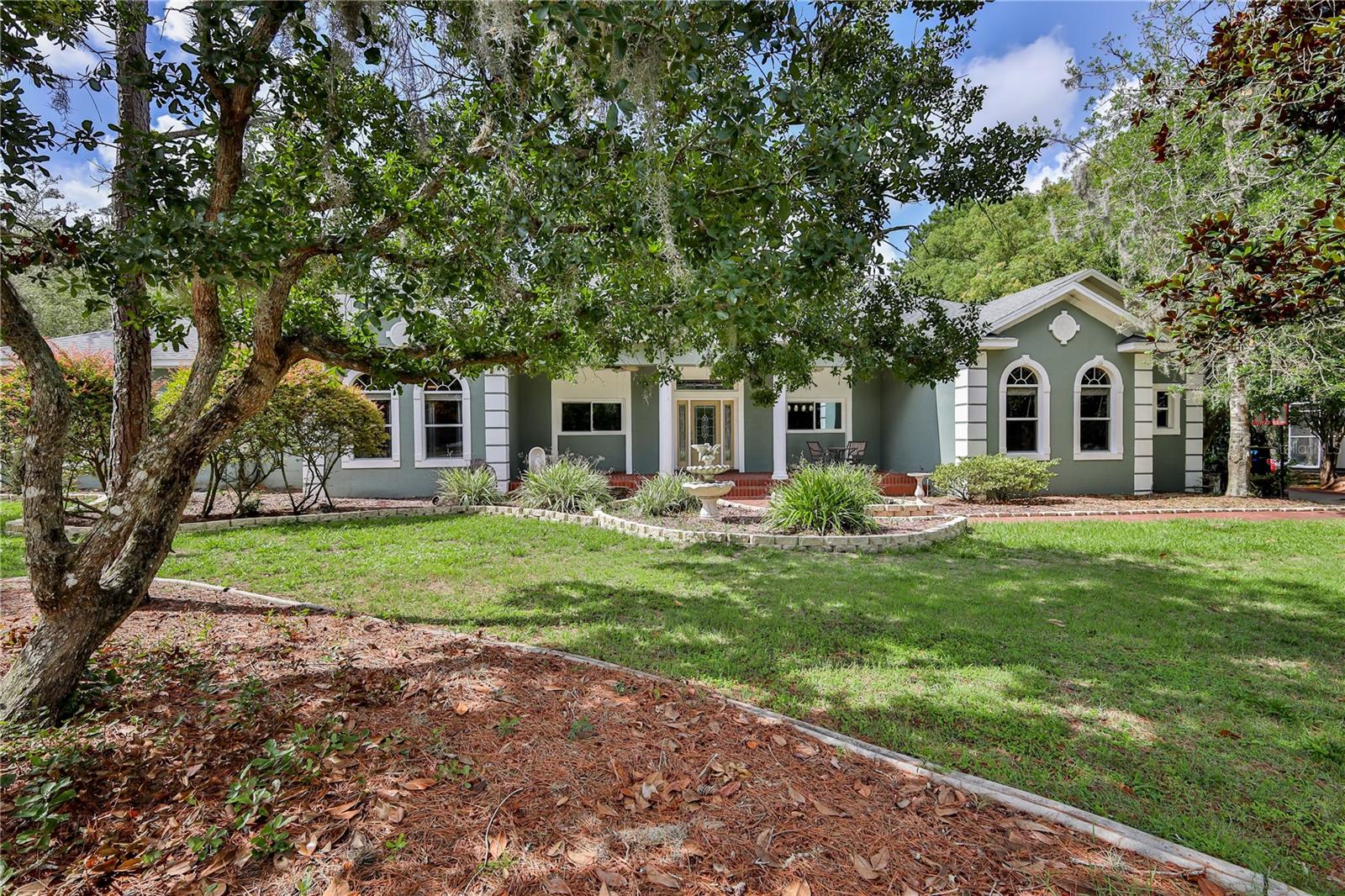 11510 LAKEVIEW DRIVE